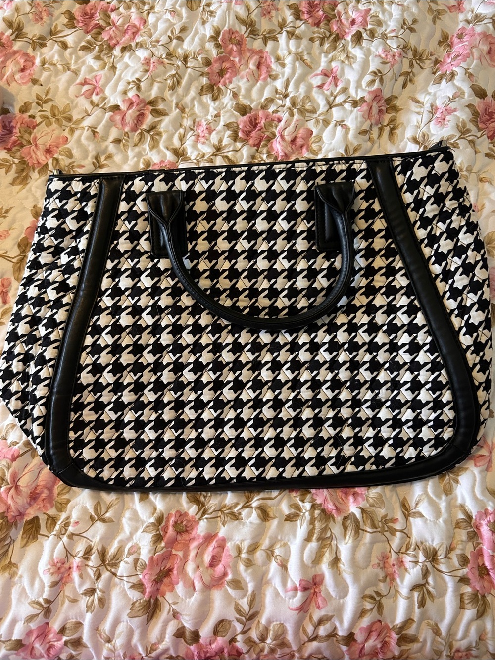 Vera Bradley Black and White Houndstooth Tote